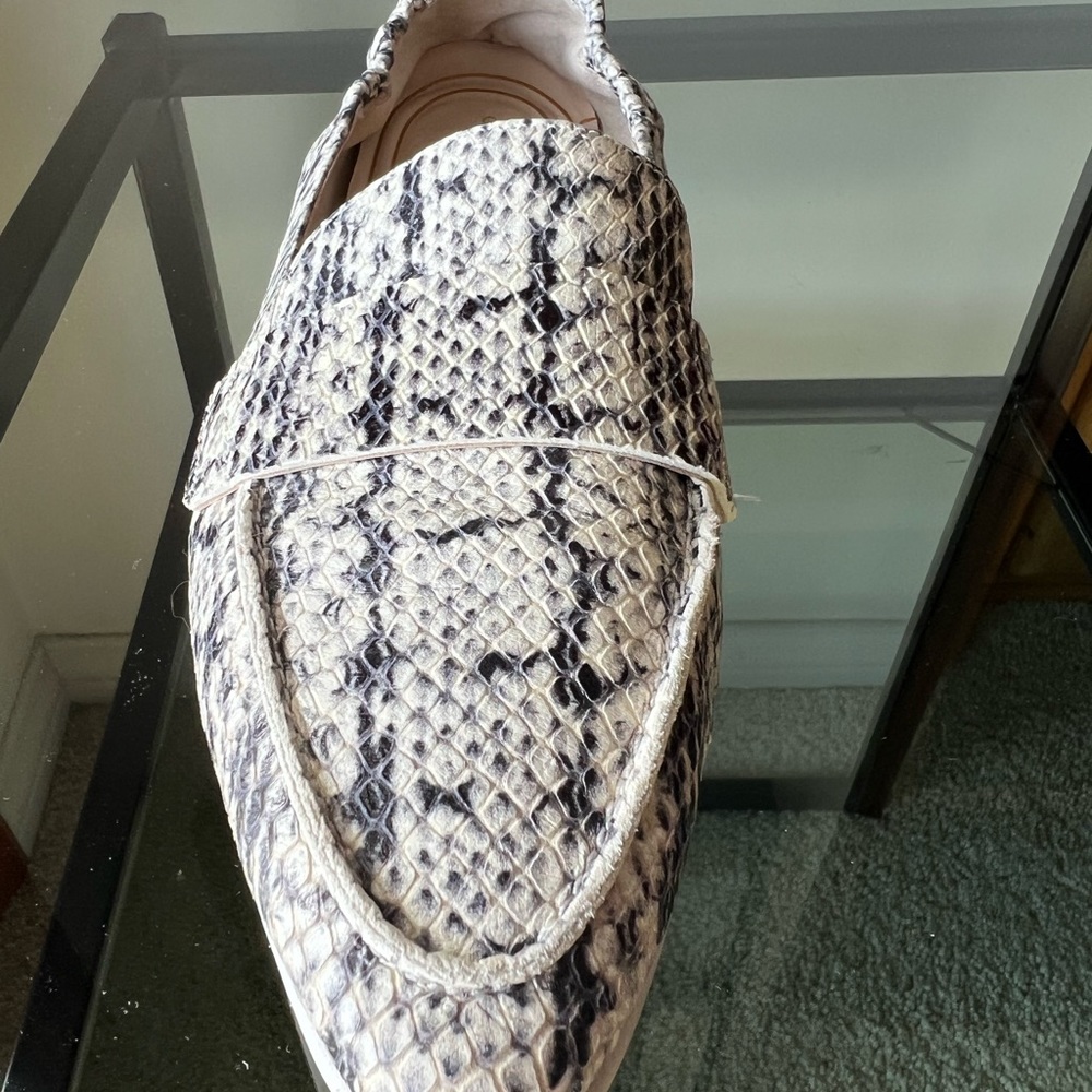 Cole Haan Women's Snake Skin Loafers in Ivory grey/black Size: 7.5 MSRP:  $160 - Picture 5 of 8